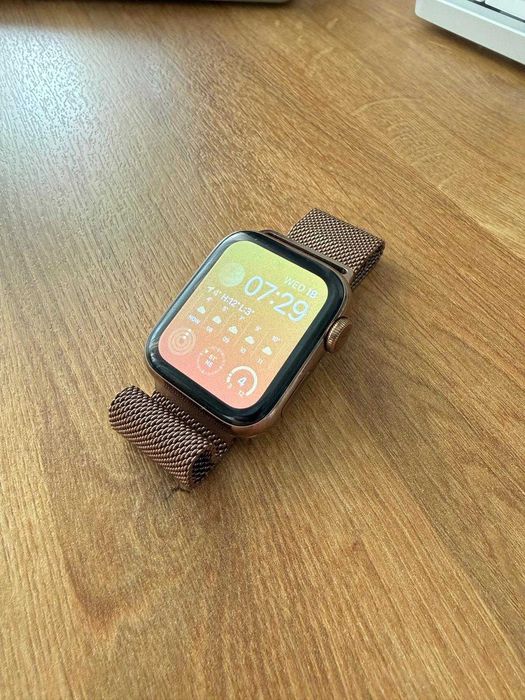 Apple Watch 5 40mm GPS + Cellular Stainless Steel