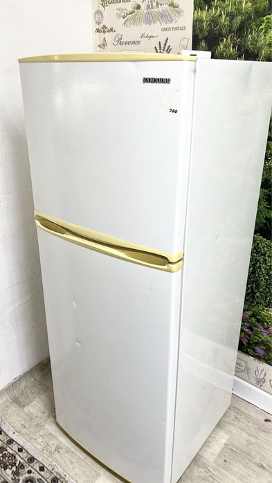 Продам Холодильник Samsung