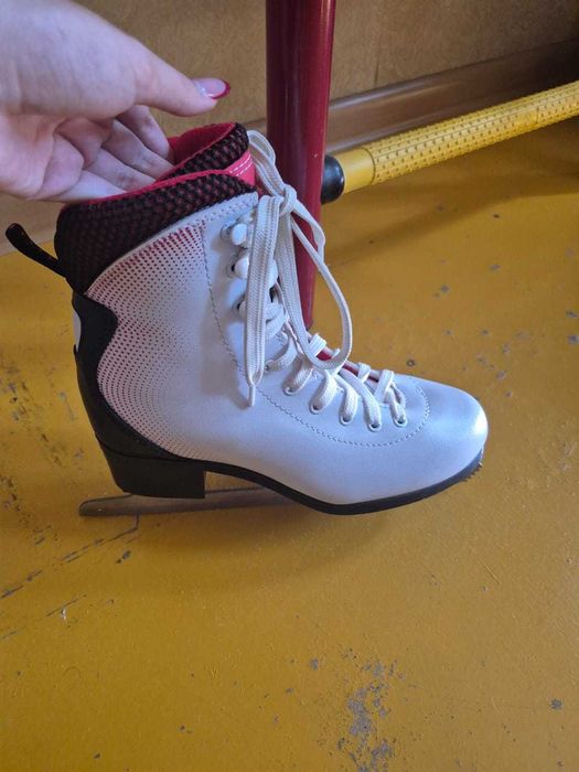 коньки для фигурного катания