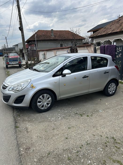 vand opel corsa D 1.2 benzina in stare buna!!!