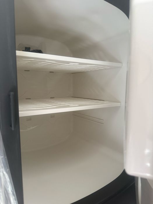 Хладилник за кола и дом