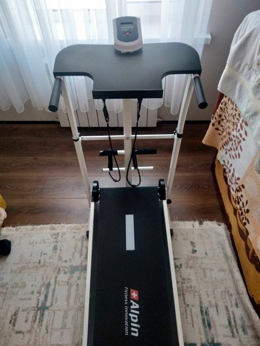 Продам беговую дорожку
