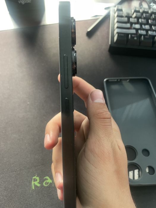 Телефон Redmi Note 13