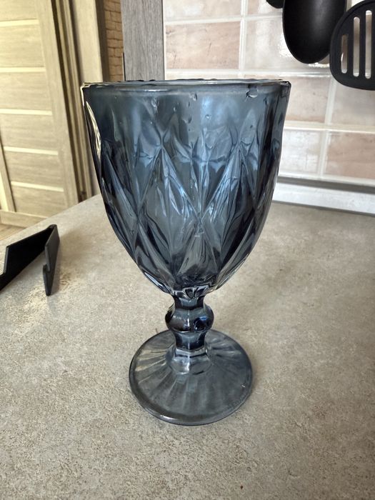 Бокалы для напитка, для вина……………………