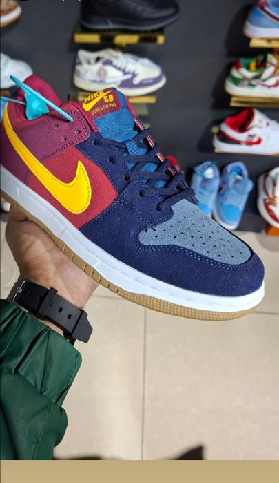 Новые кроссовки продаю так как размер не подошёл