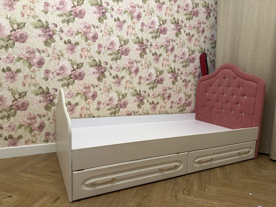 Кровать  190*90