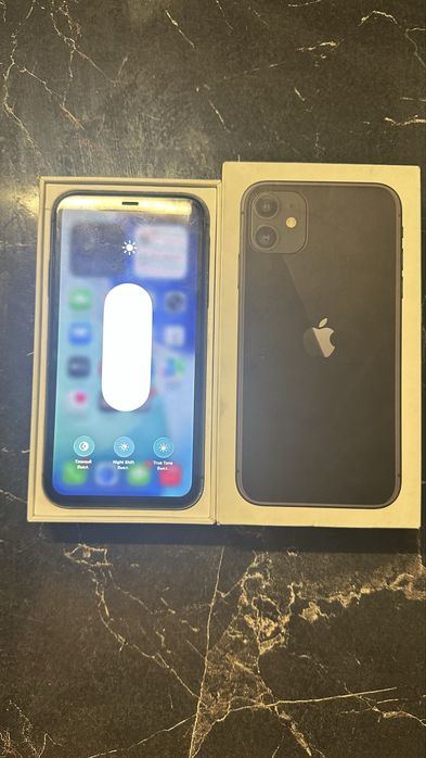 Продам Iphone 11 с коробкой