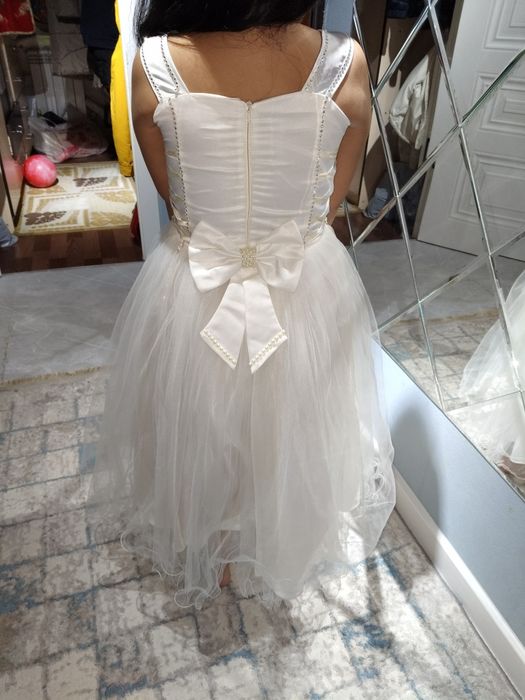 Платье 6-8 лет нарядное