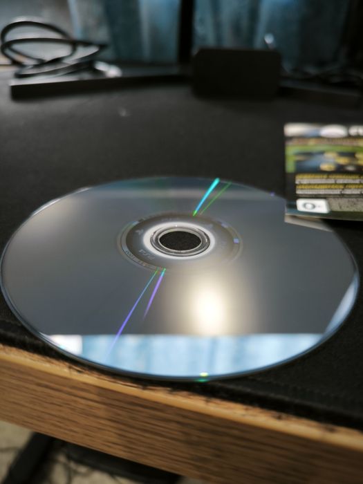 Продам Fifa 15 на ps4