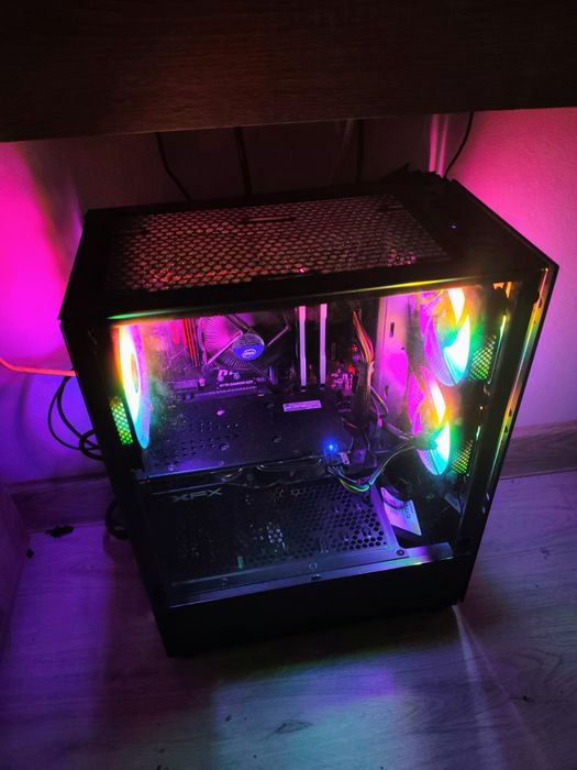 Vând PC gaming mid