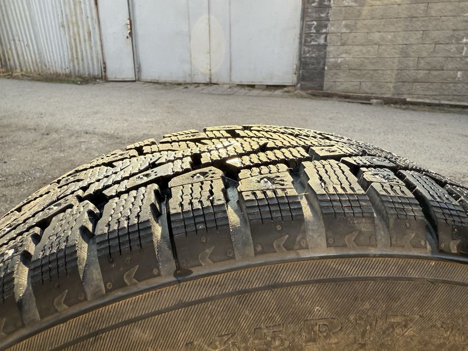 Резина Ikon Charcter Ice7 SUV 235/65/R17