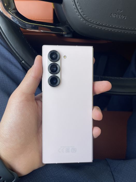 Samsung galaxy z fold 6