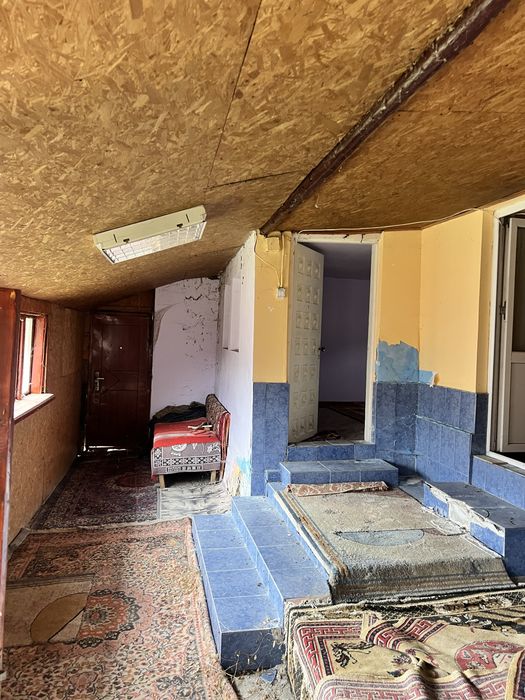 Casa cu teren de vânzare