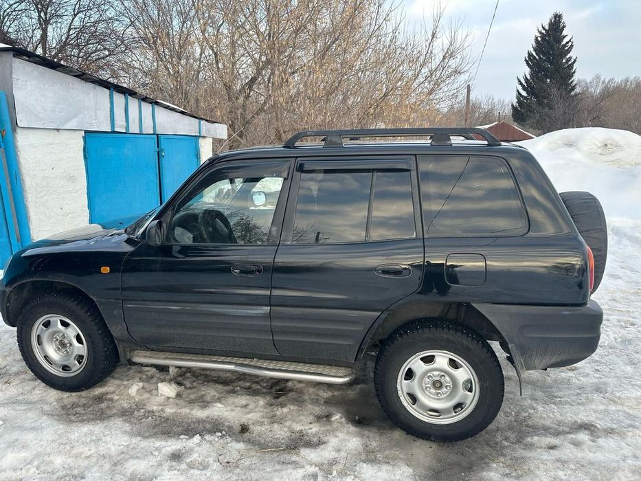 Рав 4  1995 года