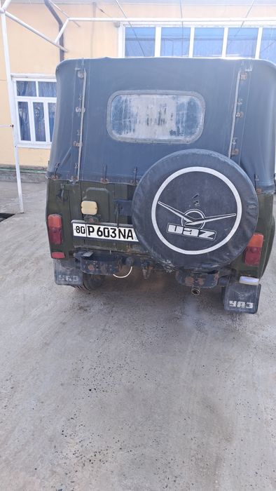 Uaz 1980 yil marka rossiya