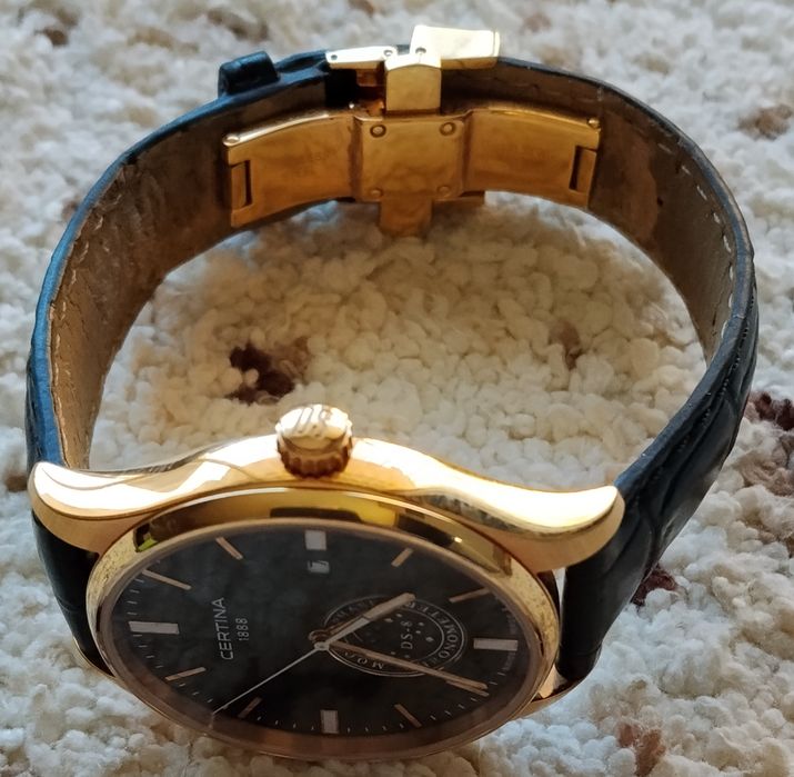 Продавам оригинален швейцарски часовник CERTINA DS-8 (Rose gold).