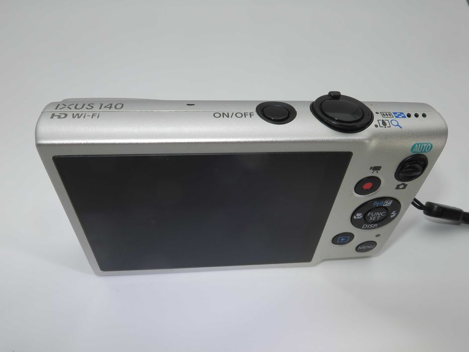 Canon IXUS 125 червен компактен цифров фотоапарат FULL-HD видео, 16 мегапиксела, 5х оптичен зум, дигитална камера уникално състояние като НОВА