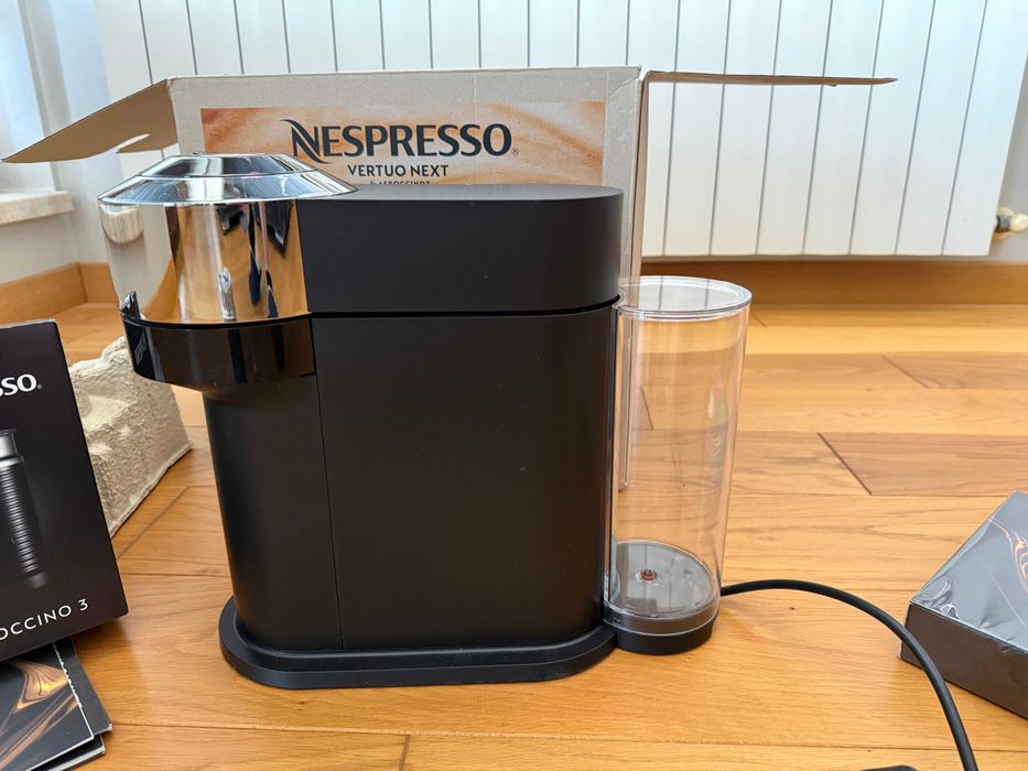 Кафемашина Nespresso Vertuo Next + Aeroccino 3