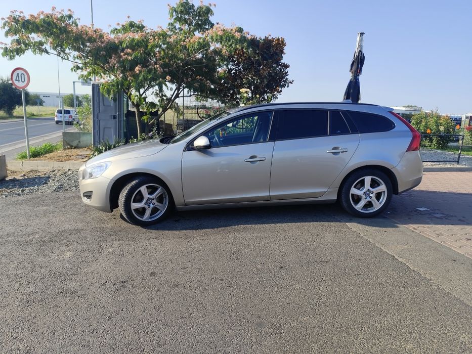 Vând Volvo v60 euro 5