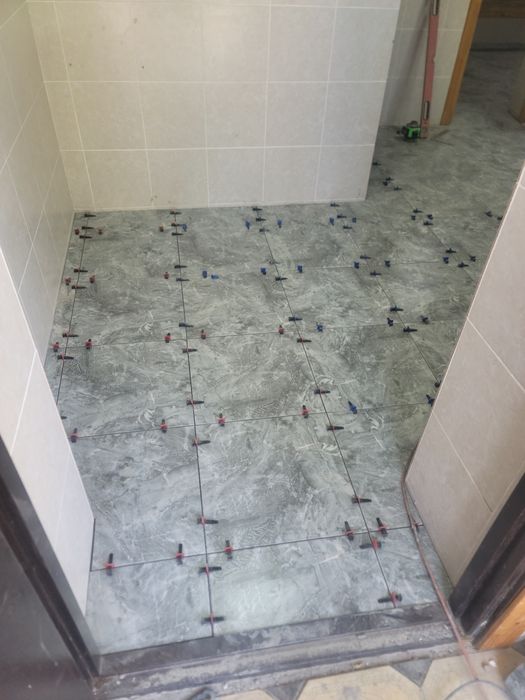 Укладка кафеля,плитки, керомогранита