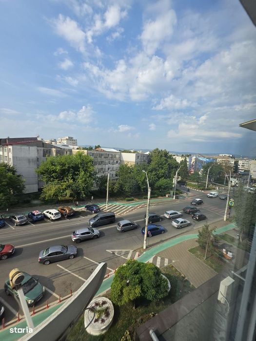 Apartament 3 camere decomandat Mioritei