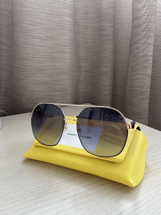 Солнцезащитные очки Marc Jacobs