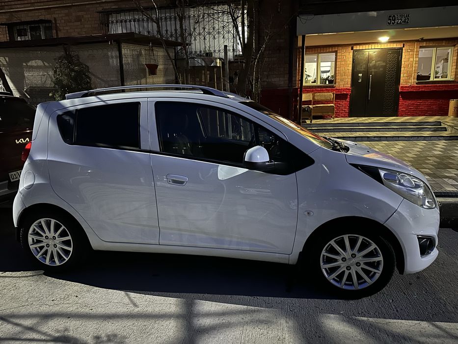 Спарк 1.25 автомат сотилади