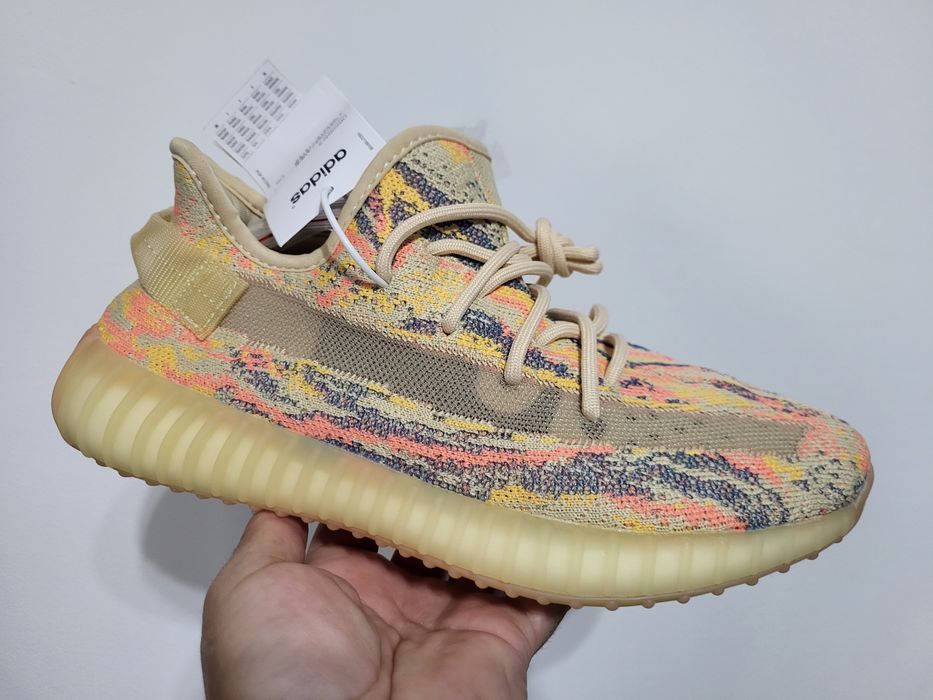 Adidas Yeezy Boost - unisex