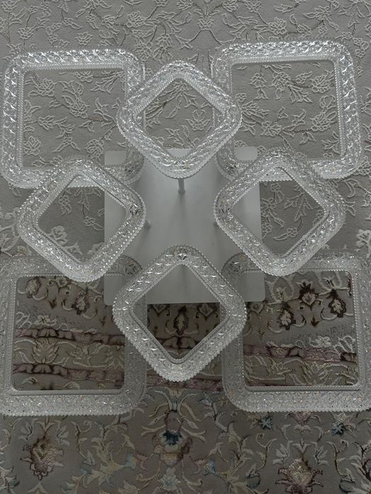 Продам люстру 30тыс ,торг