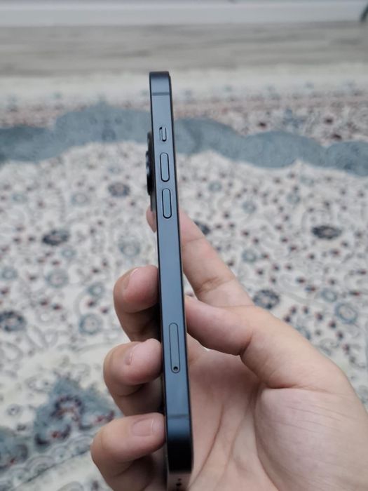 iPhone 13 с гарантией  128гб