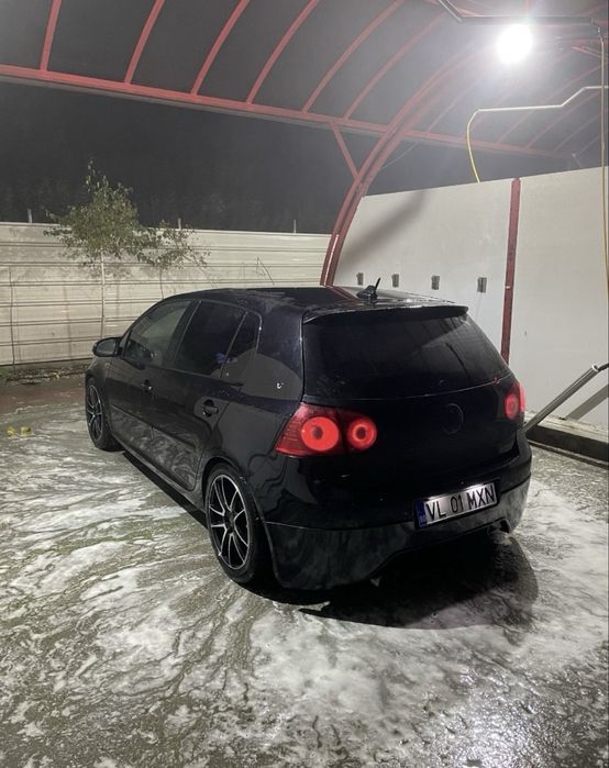 Vând sau schimb GOLF 5  1.9tdi