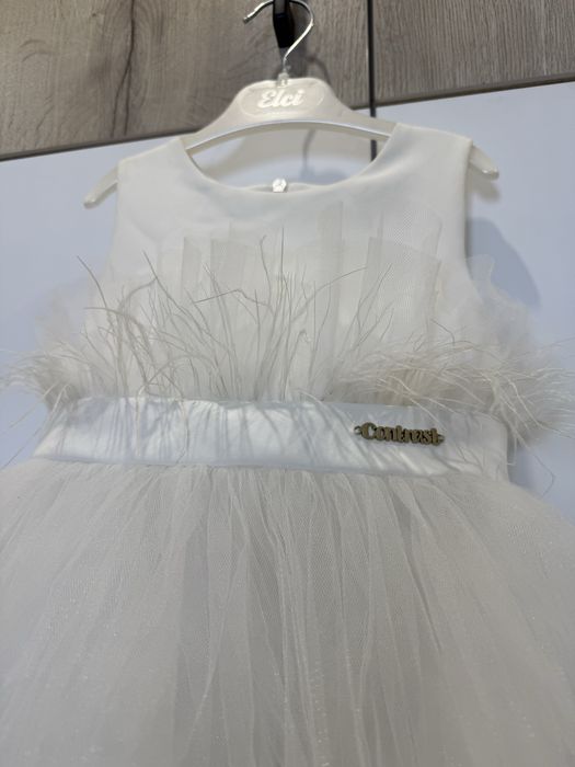 Бяла рокля с тюл 92 размер