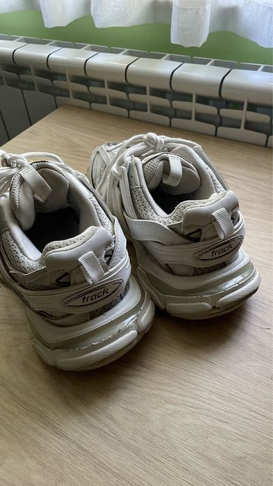 Balenciaga Track 37