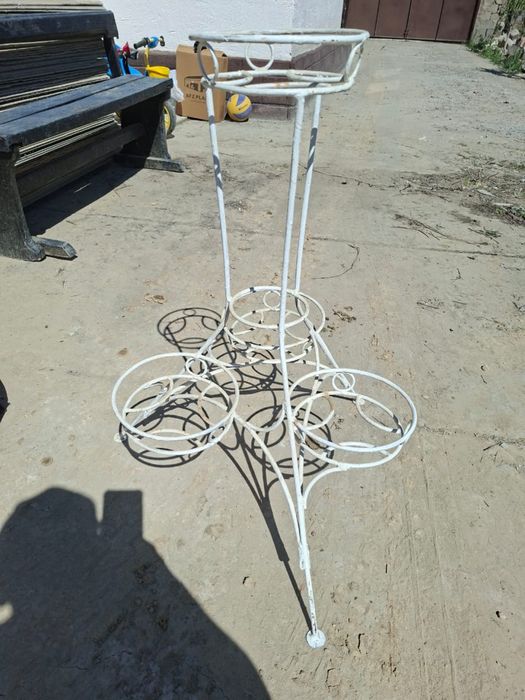 Подставка для цветов