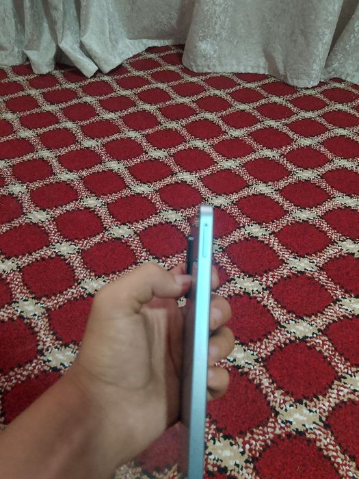 Samsung A17 6/128gb