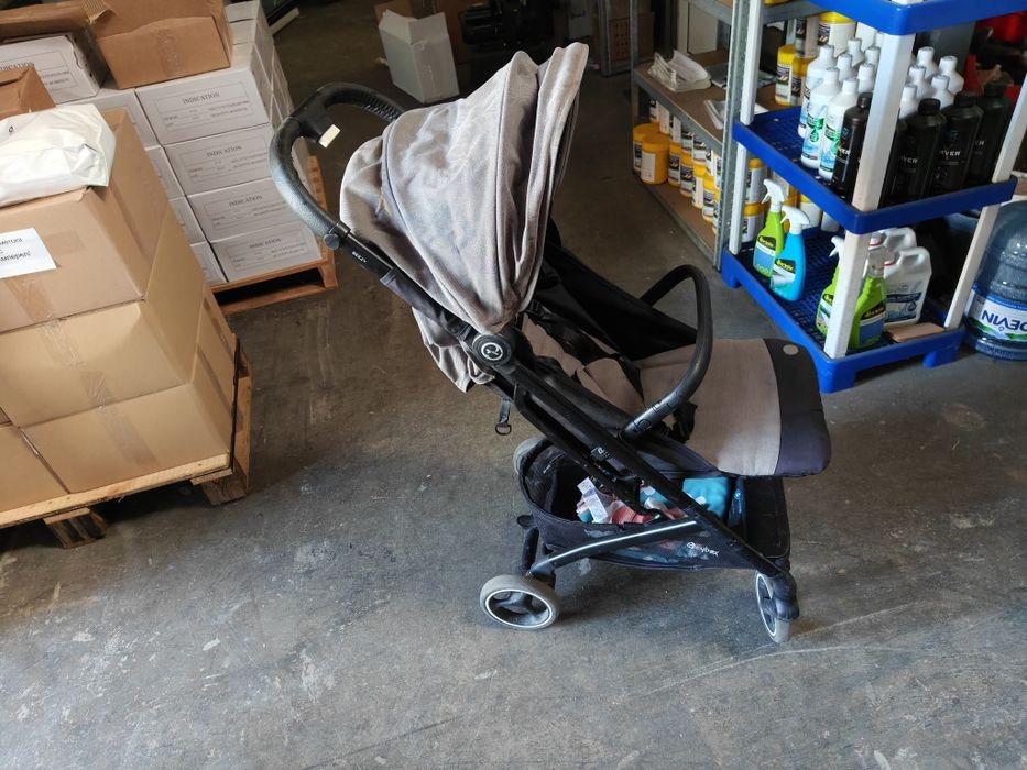 Количка Cybex Beezy