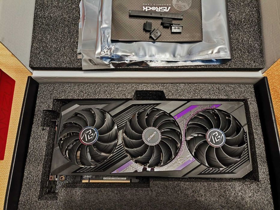 Видеокарта Asrock RX 7800 XT Phantom Gaming