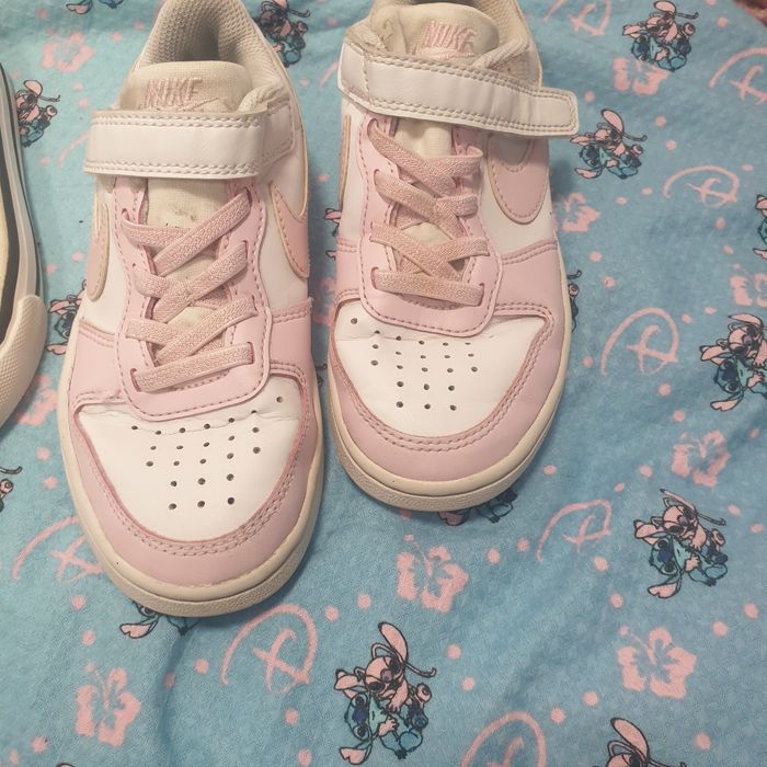 Adidasi fetite impecabili