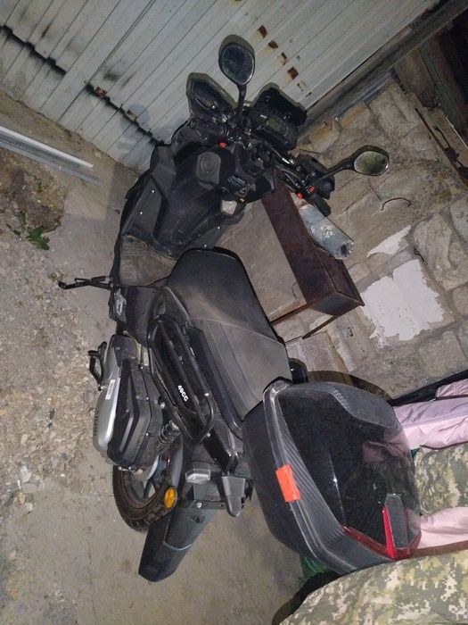 Продам  срочно скутер