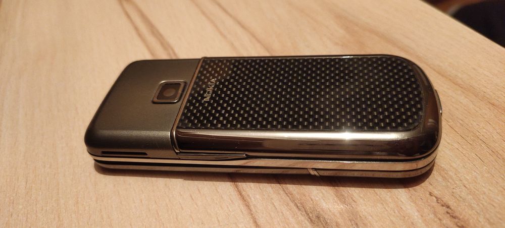 Nokia 8800 Carbon Arte