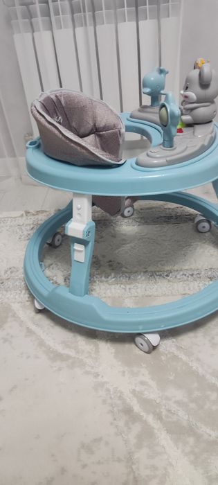 Продам детскую ходунки