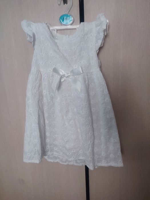 Детска официална бяла рокля р-р 86