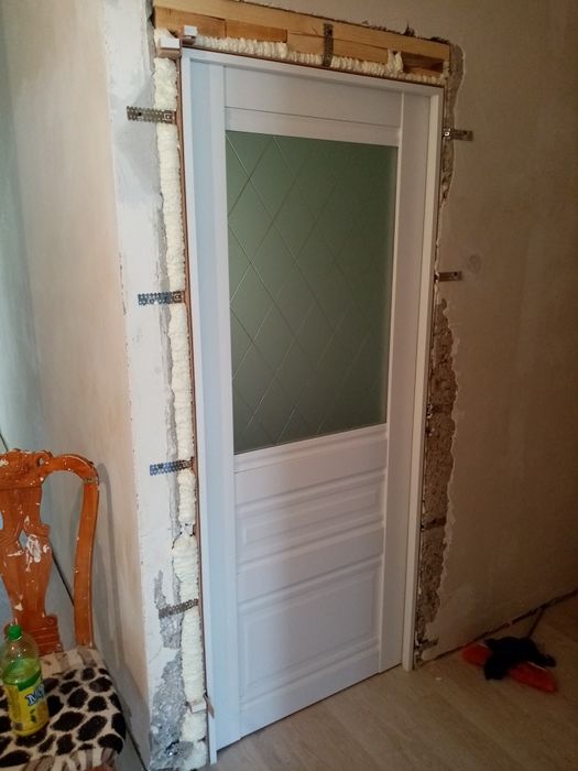 Услуги плотника, установка дверей