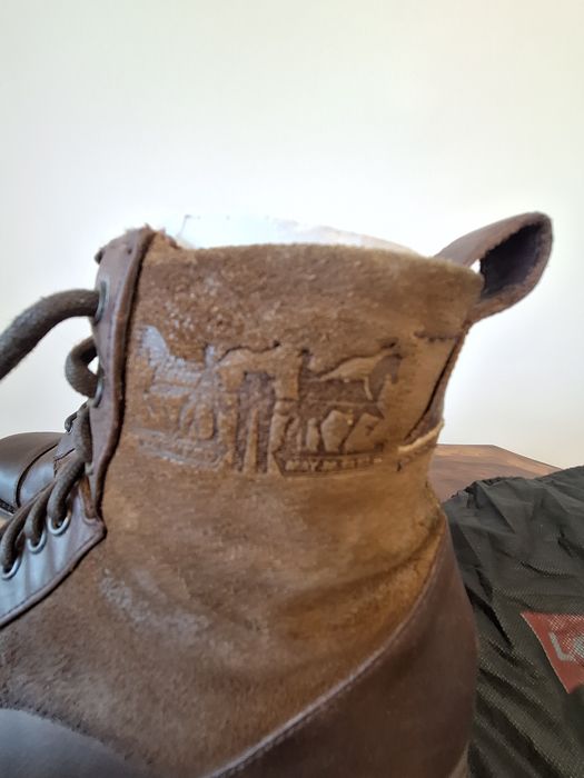 Vand Ghete bărbați Levi's piele marime 40