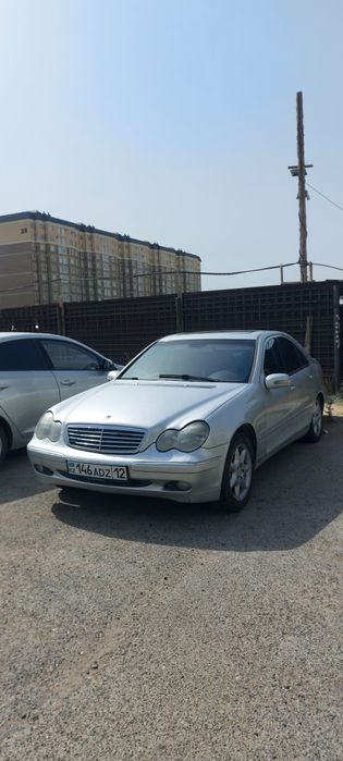 Мерседес Бенц С240, год 2002