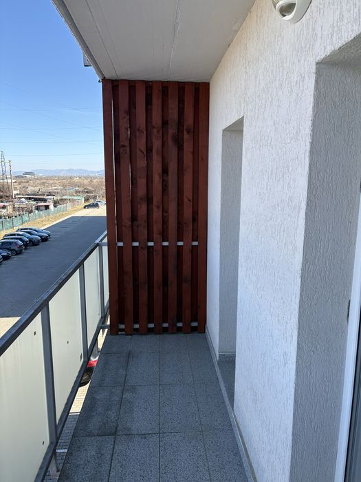 Vând garsonieră în Codlea, strada Dacia – bloc nou