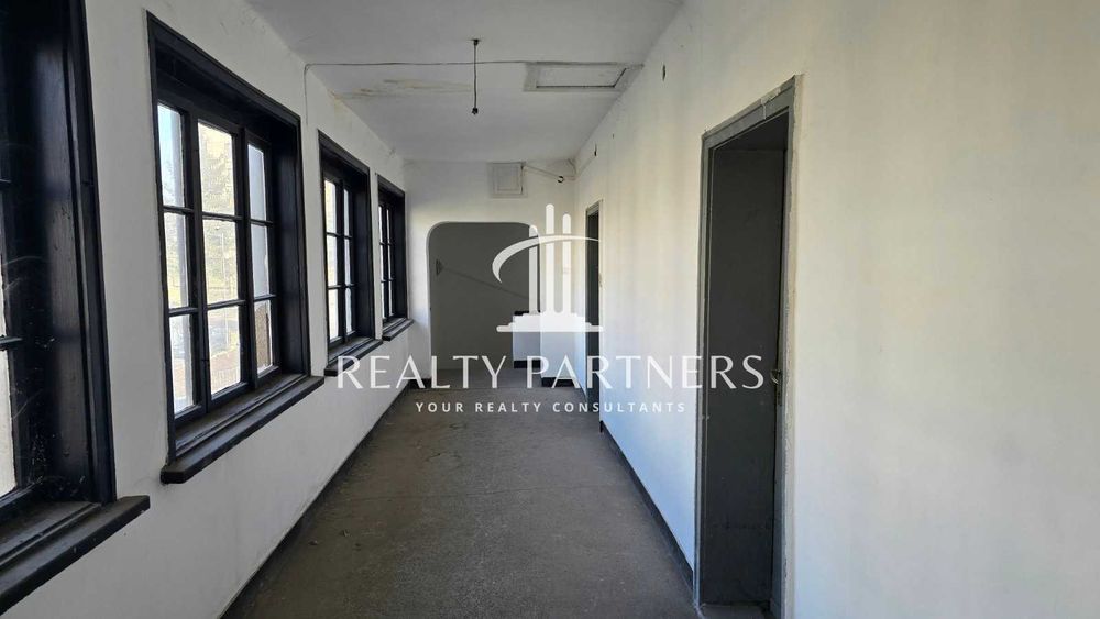 Отдава под наем офис – кв. Твърди ливади, гр. Перник