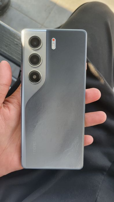 продаю Техно камон 40