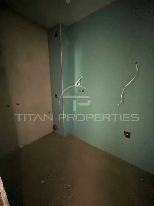 Продава се Двустаен апартамент в Пловдив, Христо Смирненски - 70 кв.м за 1132 €/кв.м - Снимка #4