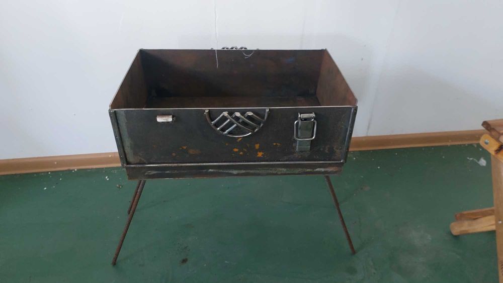 Стол трансформер со стульями+ мангнал чемодан